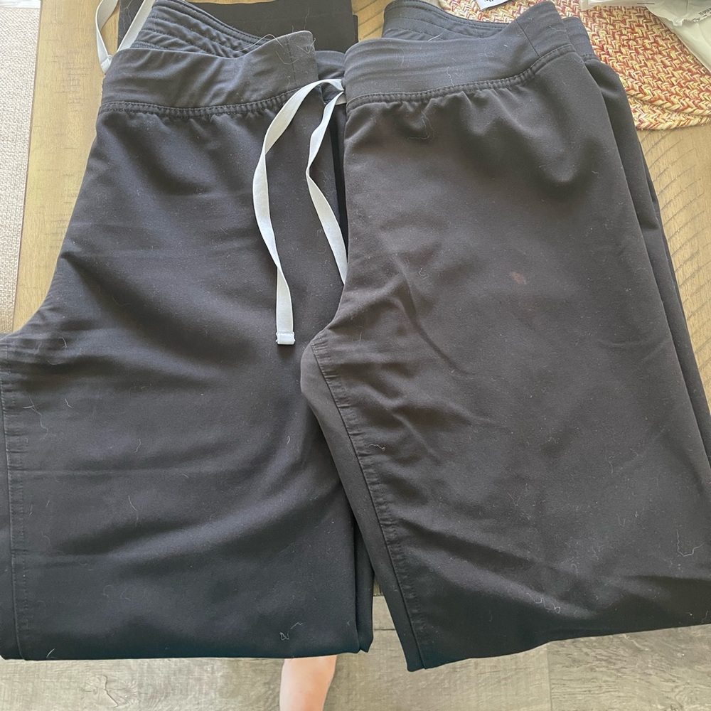 Figs Livingston Bottoms Size S